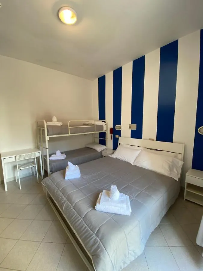 Family Hotel Las Vegas Riccione 3*,