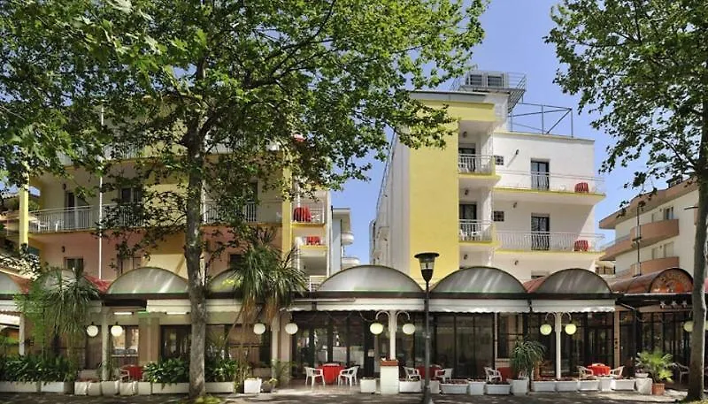 Family Hotel Las Vegas Riccione 3*,